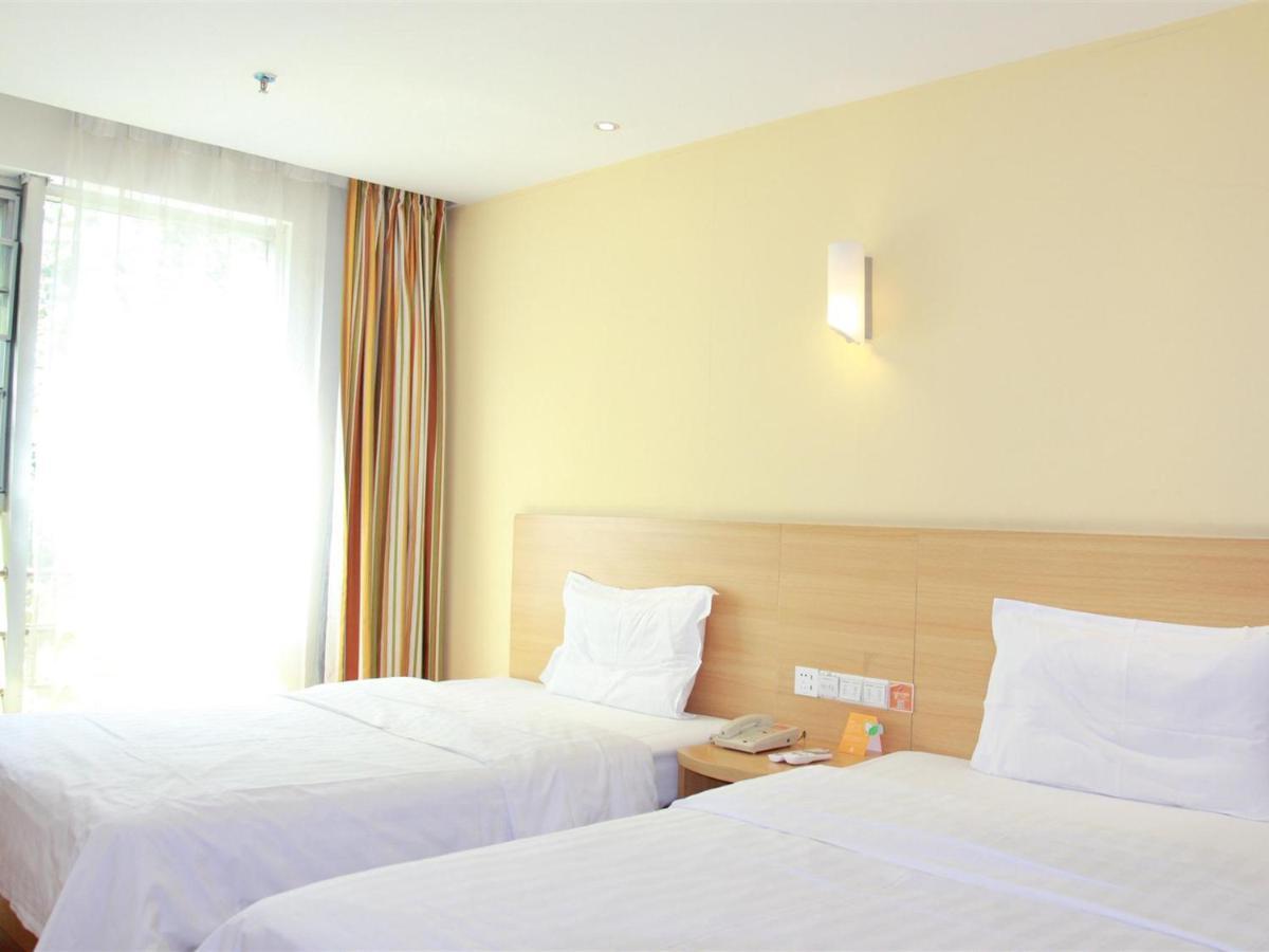 7Days Inn Guangzhou Tianhe Yantang Yue Ken Road Kültér fotó